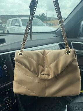 Steve Madden Beige Shoulder Bag with Gold Chain